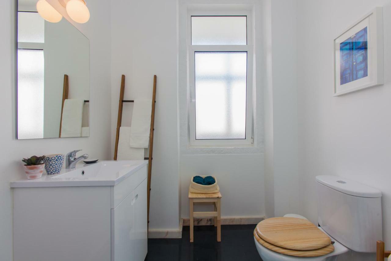 Typical Light Filled Graca Apt W Ac, By Timecooler Lisboa Екстериор снимка